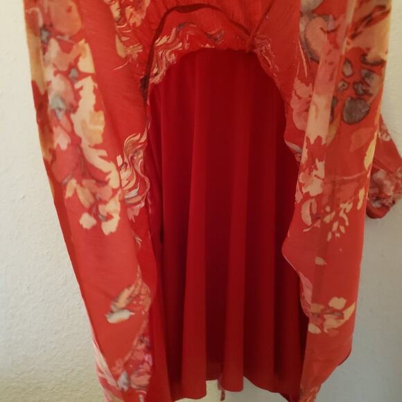 Torrid Voluminous Dress Size 2 Crinkle Gauze Floral Red Tie Neck Self Tie Belt - Picture 9 of 16